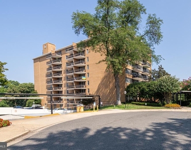 2030 N Adams Street - Photo Thumbnail 31