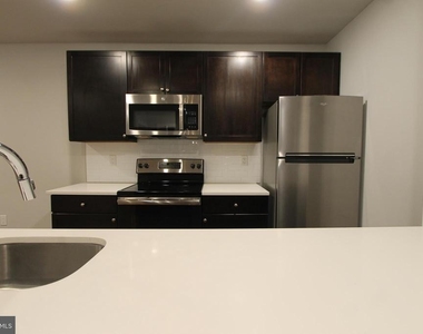 6656 Germantown Avenue - Photo Thumbnail 5