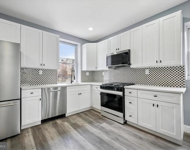 5715 Hunter Street - Photo Thumbnail 4