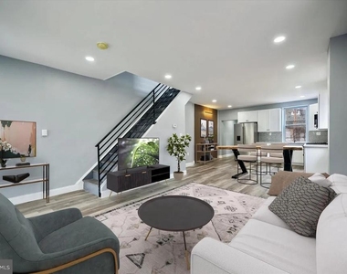 5715 Hunter Street - Photo Thumbnail 3