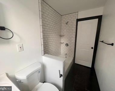 1912 S 17th Street - Photo Thumbnail 15