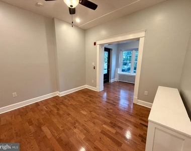 5028 Walnut Street - Photo Thumbnail 7