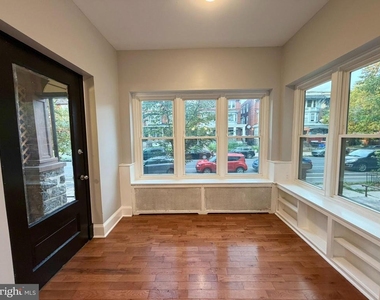 5028 Walnut Street - Photo Thumbnail 2