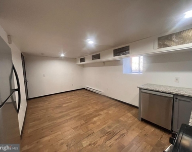 1912 S 17th Street - Photo Thumbnail 6
