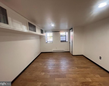 1912 S 17th Street - Photo Thumbnail 12