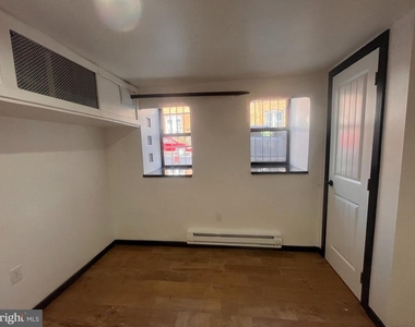 1912 S 17th Street - Photo Thumbnail 13