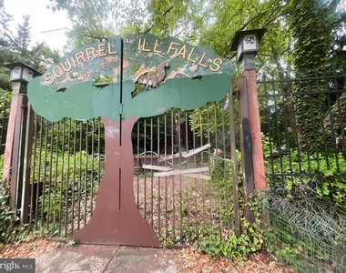 4804 Chester Avenue - Photo Thumbnail 14