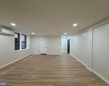 4804 Chester Avenue - Photo Thumbnail 6