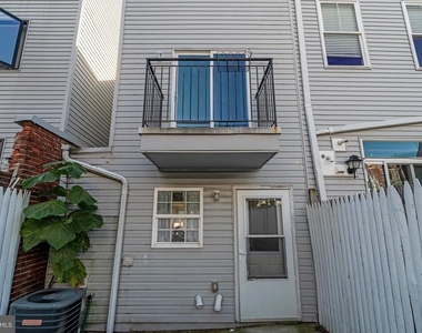 1515 Latona Street - Photo Thumbnail 13