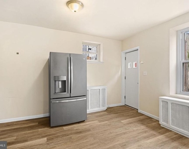 1829 S 22nd Street - Photo Thumbnail 2