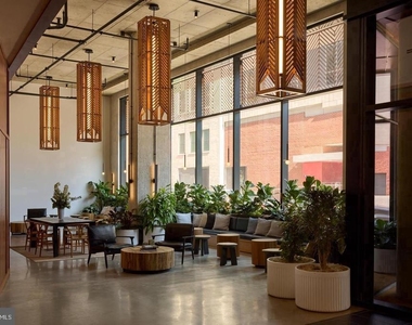 1134 Sansom Street - Photo Thumbnail 10
