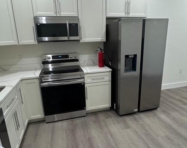 3912 Aspen Street - Photo Thumbnail 6