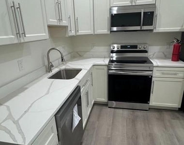 3912 Aspen Street - Photo Thumbnail 9