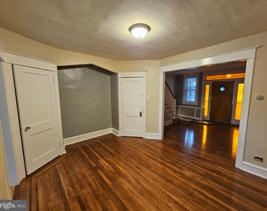 4008 Gilham Street - Photo Thumbnail 4