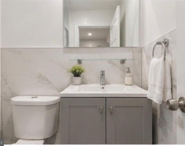 2108 Ridge Avenue - Photo Thumbnail 11