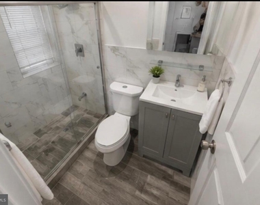 2108 Ridge Avenue - Photo Thumbnail 8