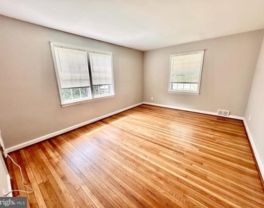 310 Summit Avenue - Photo Thumbnail 17