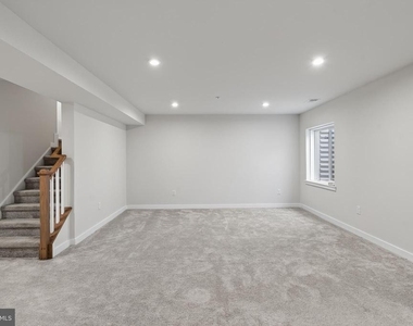 1047 Watson Court - Photo Thumbnail 37