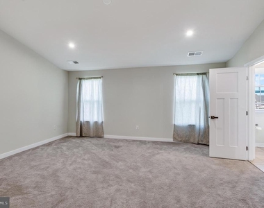 1047 Watson Court - Photo Thumbnail 20