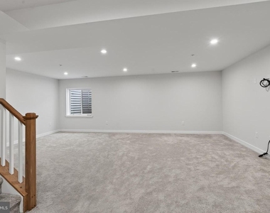 1047 Watson Court - Photo Thumbnail 36