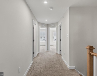 1047 Watson Court - Photo Thumbnail 30
