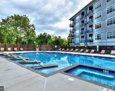 131 Bridge Street - Photo Thumbnail 54