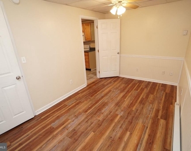 215 W Summit Street - Photo Thumbnail 8