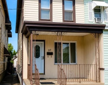 117 Mary Street - Photo Thumbnail 1