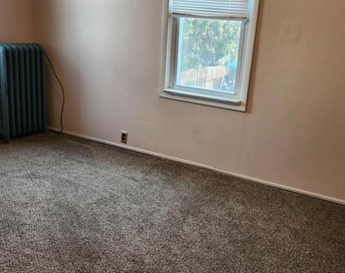 856 Quinton Avenue - Photo Thumbnail 9