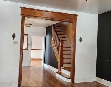 856 Quinton Avenue - Photo Thumbnail 3