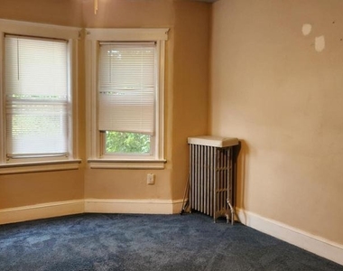 856 Quinton Avenue - Photo Thumbnail 7