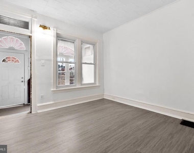 344 Middlesex Street - Photo Thumbnail 4