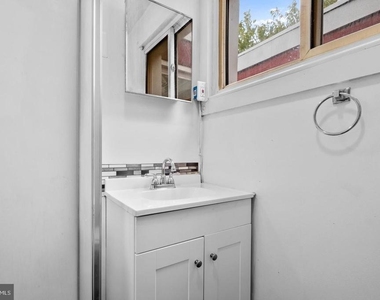 344 Middlesex Street - Photo Thumbnail 19