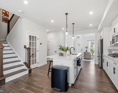 22 Cinnamon Lane - Photo Thumbnail 8