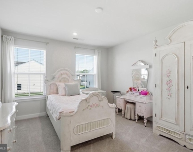 22 Cinnamon Lane - Photo Thumbnail 25