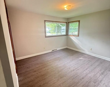 8111 Fort Foote Road - Photo Thumbnail 12