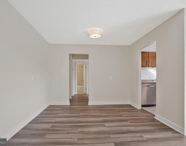 3823 Hamilton Street - Photo Thumbnail 4