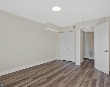 3823 Hamilton Street - Photo Thumbnail 8