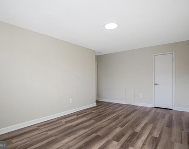 3823 Hamilton Street - Photo Thumbnail 13