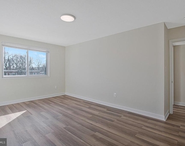 3823 Hamilton Street - Photo Thumbnail 12