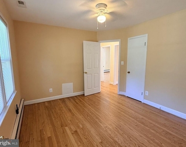 11308 Cedar Lane - Photo Thumbnail 14
