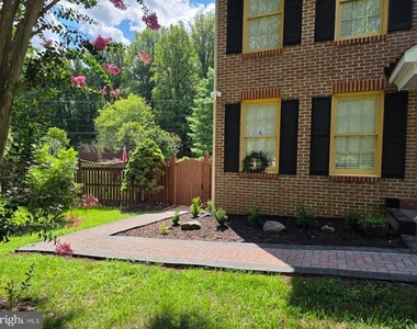 13811 Heatherstone Drive - Photo Thumbnail 1