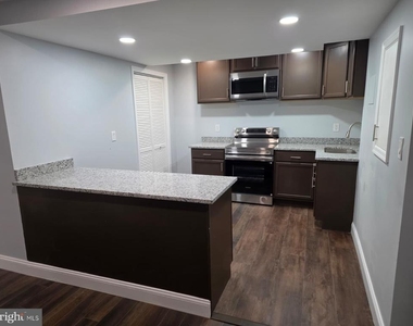 13811 Heatherstone Drive - Photo Thumbnail 3