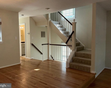 1311 Templeton Place - Photo Thumbnail 13