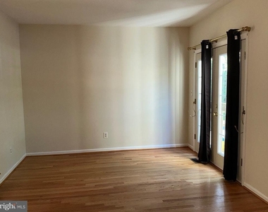 1311 Templeton Place - Photo Thumbnail 12