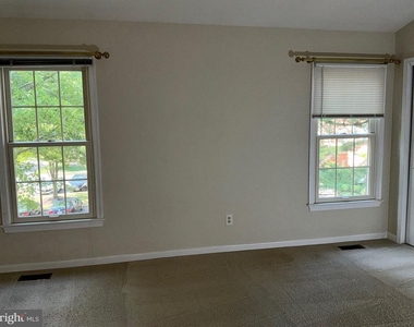 1311 Templeton Place - Photo Thumbnail 16