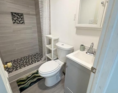 3603 Van Horn Way - Photo Thumbnail 3