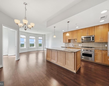 12500 Park Potomac Avenue - Photo Thumbnail 10
