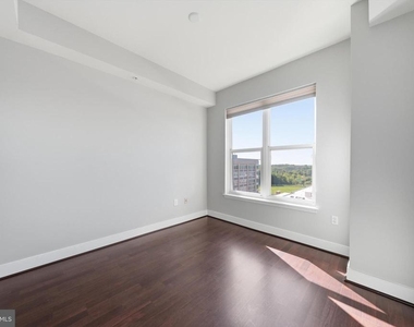 12500 Park Potomac Avenue - Photo Thumbnail 17