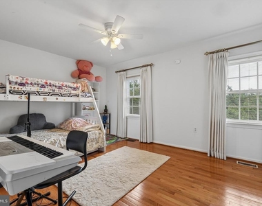 734 Azalea Drive - Photo Thumbnail 12